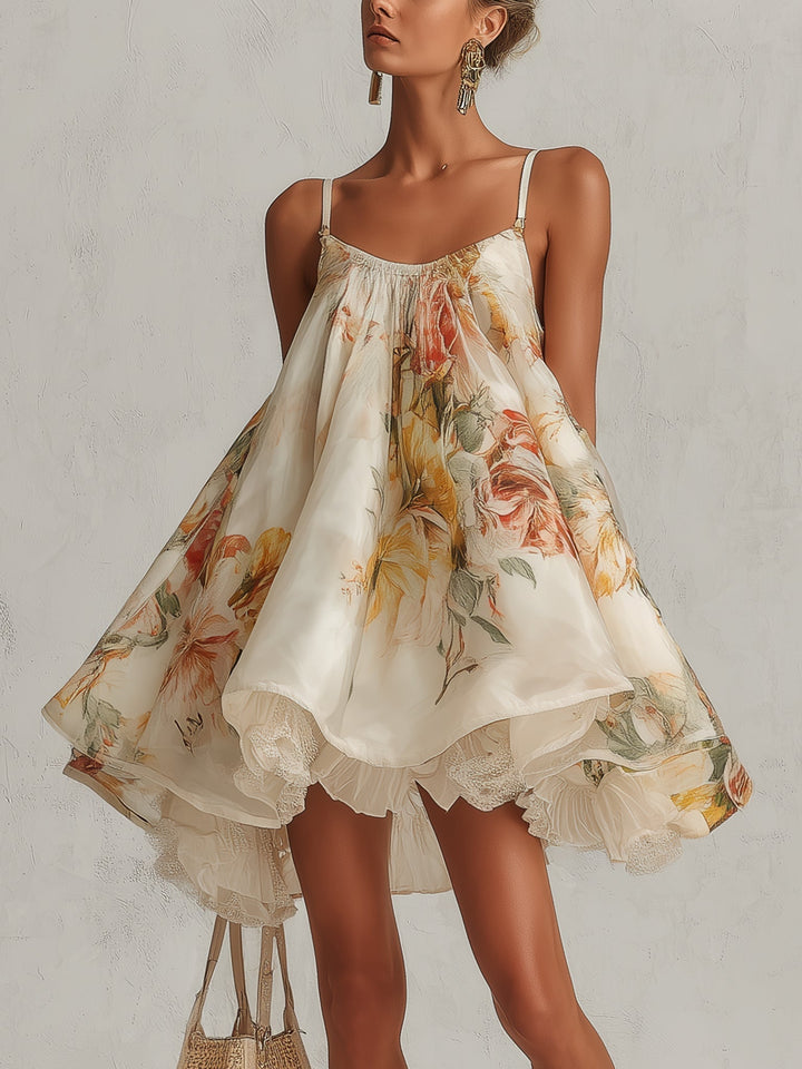 Blanche | Robe Mini en Organza à Volants Fleurs Beiges avec Bord en Dentelle