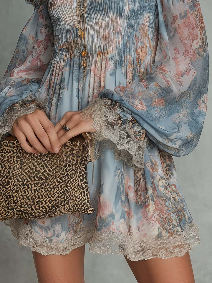Romane | Robe Mini en Mousseline Froncée avec Épaules Dégagées et Fleurs Romantiques