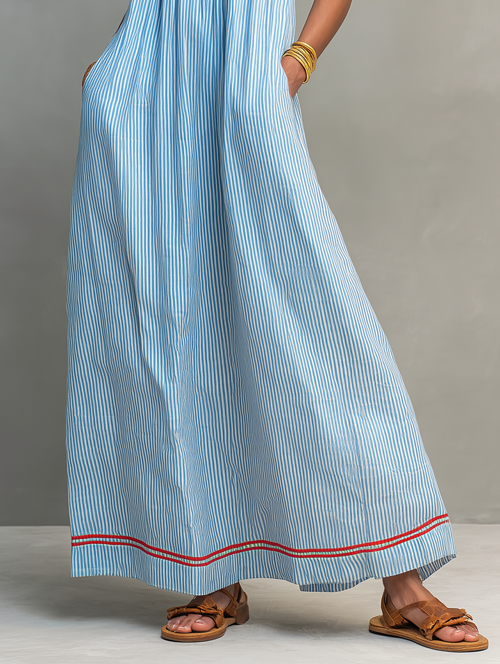Ari | Robe Bleue avec Bretelles Fines et Poches