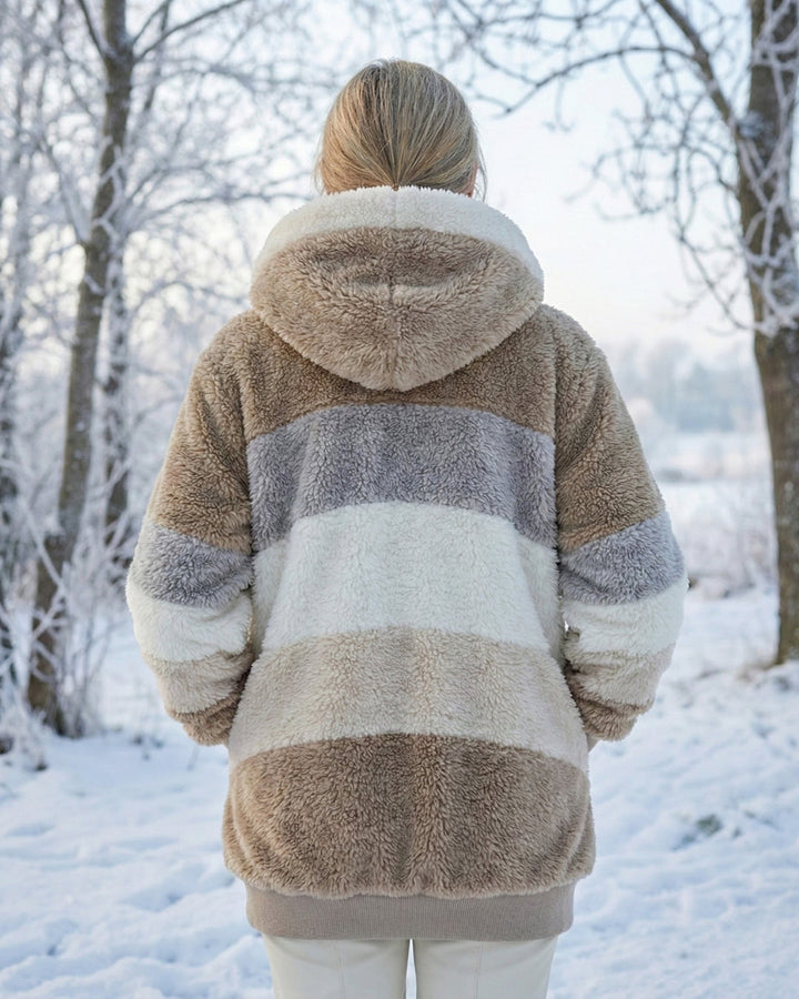 Veste en peluche colorée