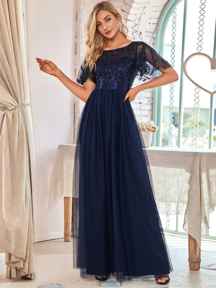 Margot | Robe Maxi à Manches Courtes en Sequins