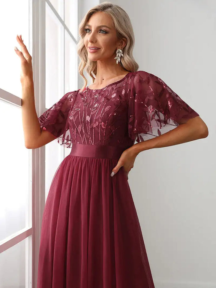 Margot | Robe Maxi à Manches Courtes en Sequins