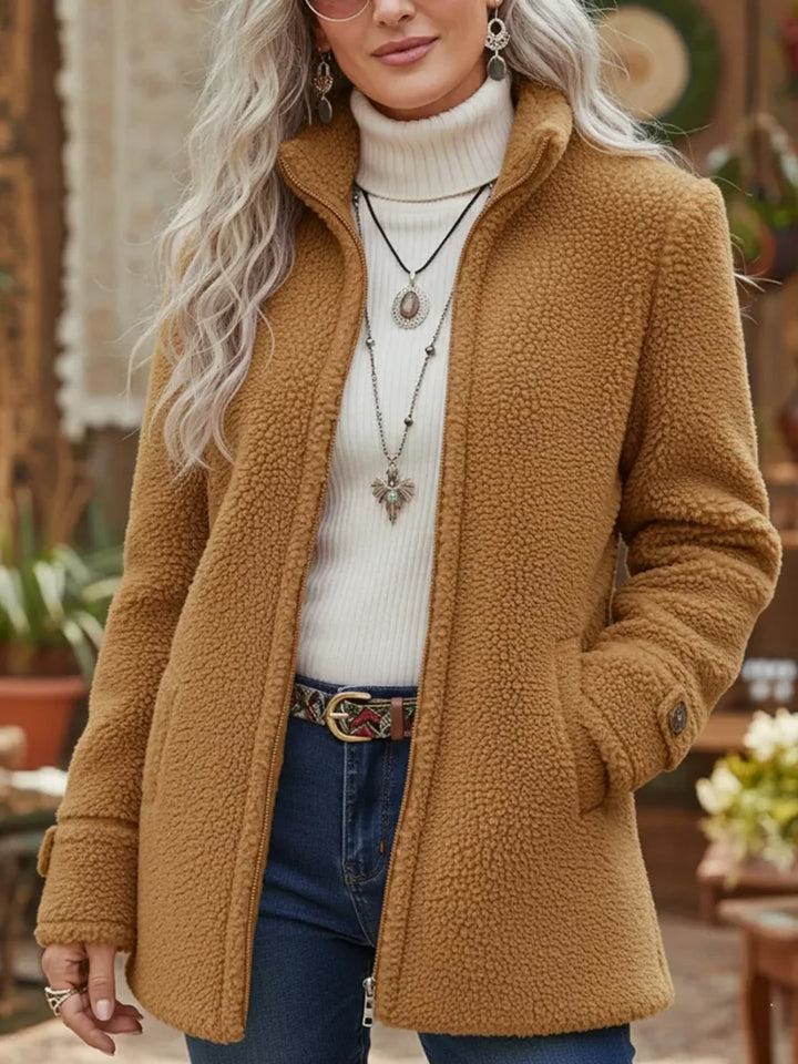 Chanelle | Veste à col montant en laine d'agneau avec fermeture éclair intégrale