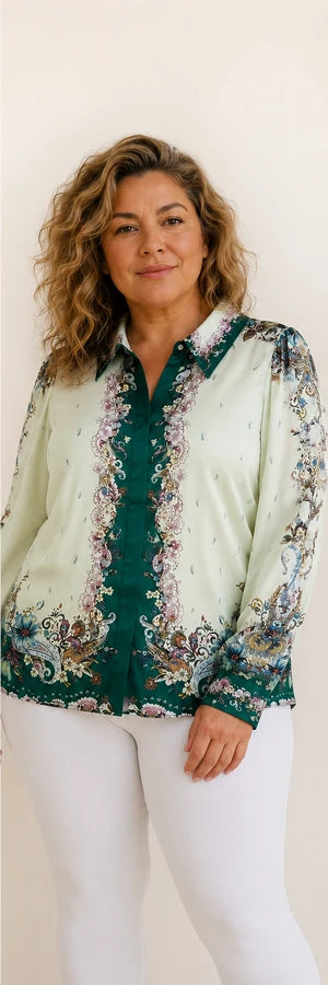 Sidonie – portée par un modèle