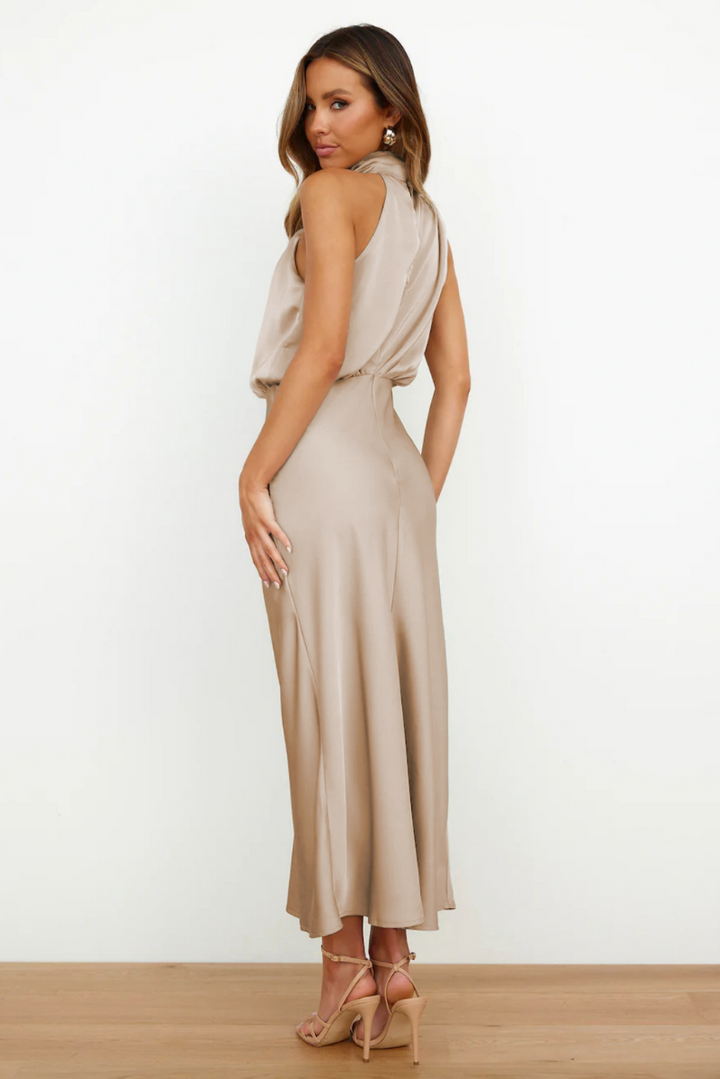 LOVETTE | Robe Maxi Satin Asymétrique à Col Halter