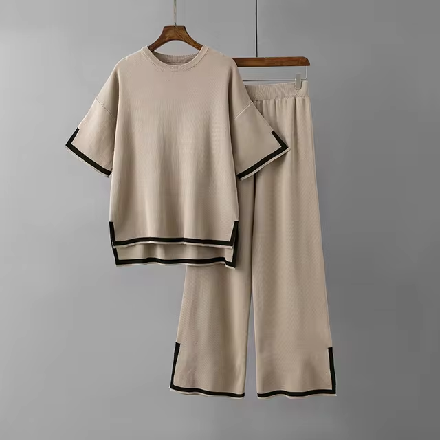 Charlotte™ - Ensemble Élégant en Soie Glacée à Manches Courtes